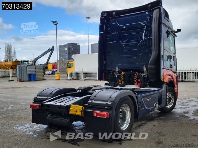 Standard tractor Mercedes Actros 1846 4X2 Bigspace Retarder Mirrorcam Navi