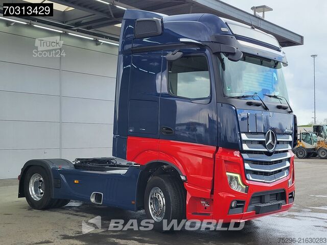 Standard tractor Mercedes Actros 1846 4X2 Bigspace Retarder Mirrorcam Navi