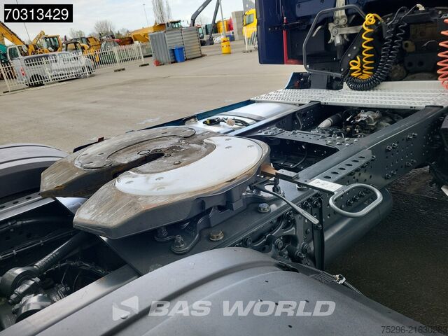 Standard tractor Mercedes Actros 1846 4X2 Bigspace Retarder Mirrorcam Navi