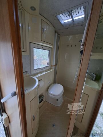 полуинтегриран кемпер Rimor Sailer 600