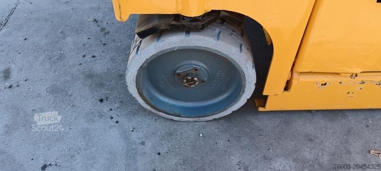 élévateur à ciseaux Haulotte Compact 14 - 14 m, electric