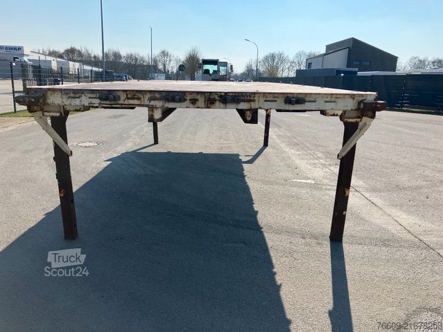 Remorque porte-caisson KRONE Wechselbrücke Pritsche