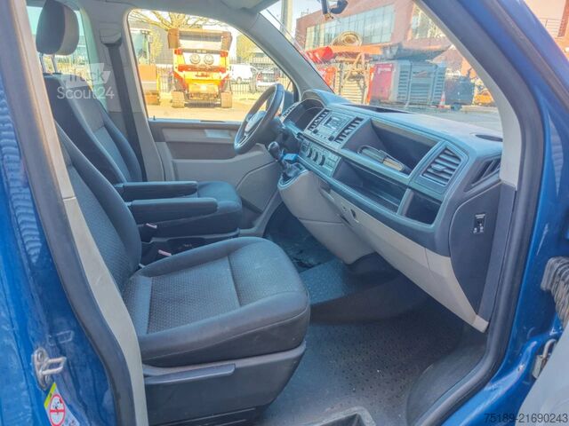 Autobús de pasajeros Volkswagen Transporter 2.0 TDI 8 Persons Long Wheelbase!