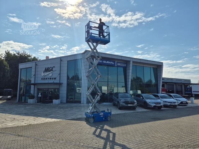 Škarjasto dvigalo Genie GS1930 / 4X4 / 1 OWNER / SERVICED!