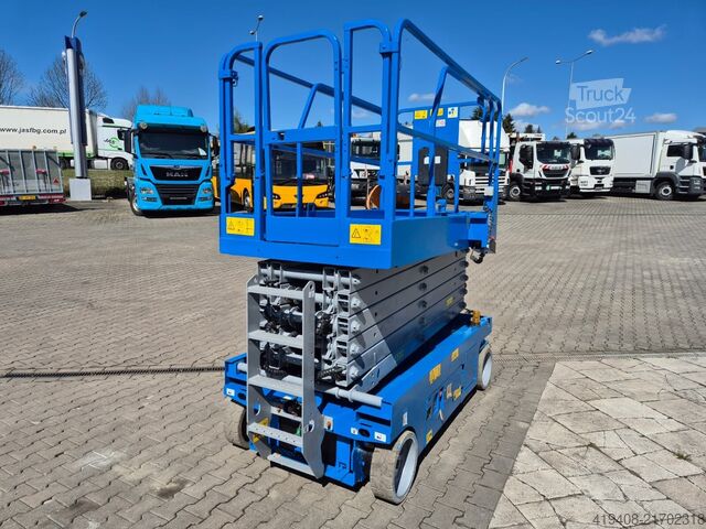 Škarjasto dvigalo Genie GS 4047 / Electric / 4X4 / 1 owner/ Only  455MT...