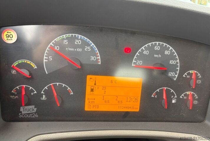 Grąžinimo transporto priemonė Volvo FL230 / NEW ENGINE / WORKS GREAT / 1 OWNER