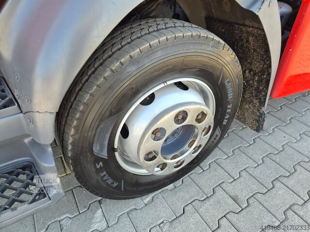 Grąžinimo transporto priemonė Volvo FL230 / NEW ENGINE / WORKS GREAT / 1 OWNER