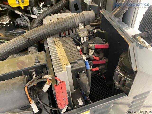 4-weg vorkheftruck Combilift CBE2500 / TRIPLEX - 4900MM / FREE LIFT