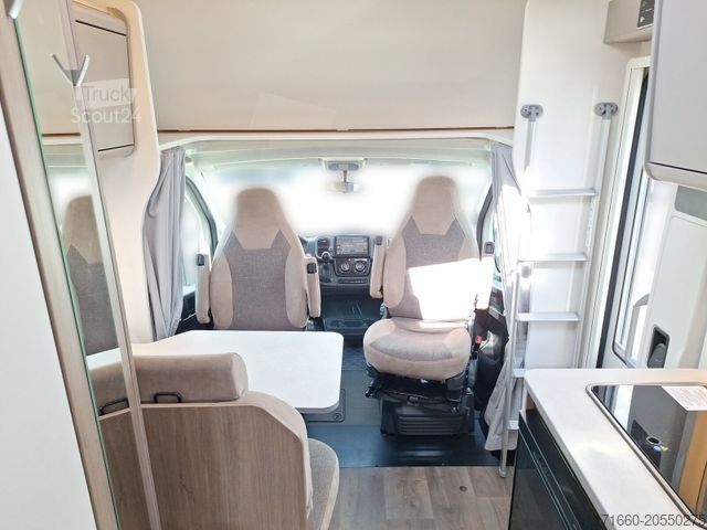 Kamper z alkową CARADO pro A 132