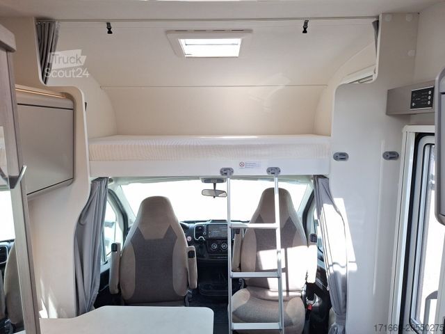 Kamper z alkową CARADO pro A 132