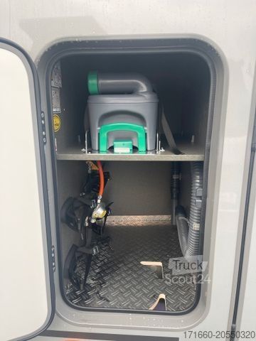 Semi-integrated camper HYMER/ERIBA ML-T CrossOver 570