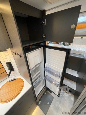 Semi-integrated camper HYMER/ERIBA ML-T CrossOver 570