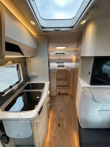 Teilintegriertes Wohnmobil HYMER/ERIBA B-Klasse MC T 580 Hubstützen, Lithium, Solar