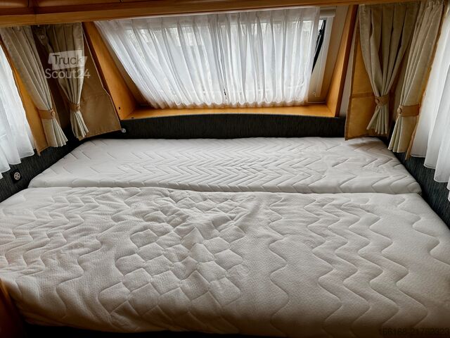 Caravane Hobby de Luxe 520