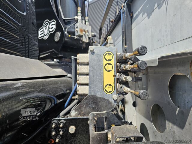 Reševalno vozilo Volvo FH540 8X4 / HMF 28TM KRAN / CRANE / OPRIJ- MACH...