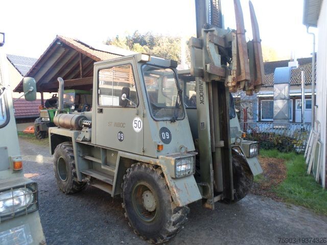 Terränggående gaffeltruck STEINBOCK 1x  Geländestapler Y4 Fug 4x4 Allrad