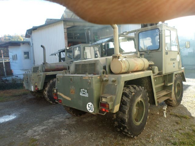Terränggående gaffeltruck STEINBOCK 1x  Geländestapler Y4 Fug 4x4 Allrad