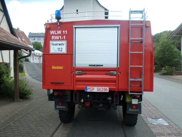 Furgone chiuso MERCEDES-BENZ Feuerwehr Unimog  U 1300L  mit Werner Winde 5 To