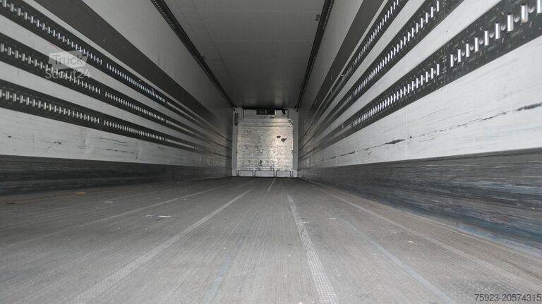 Transporte refrigerado/congelado Schmitz Cargobull 3 AXLE FRIGO TRAILER