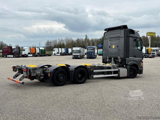 Wechselfahrgestell LKW  Actros 2553 LNR MULTI BDF