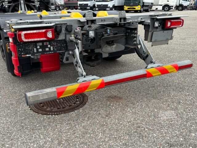Wechselfahrgestell LKW  Actros 2553 LNR MULTI BDF