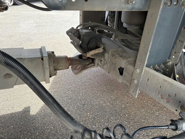 Schiebeplanen Samro CT28MH + 3 X AS + DHOLLANDIA LOADLIFT