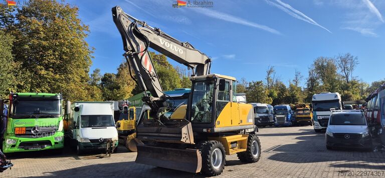 Pelle sur pneus Volvo EW160 Schnellwechsler 2xLöffel Straßenzulassung