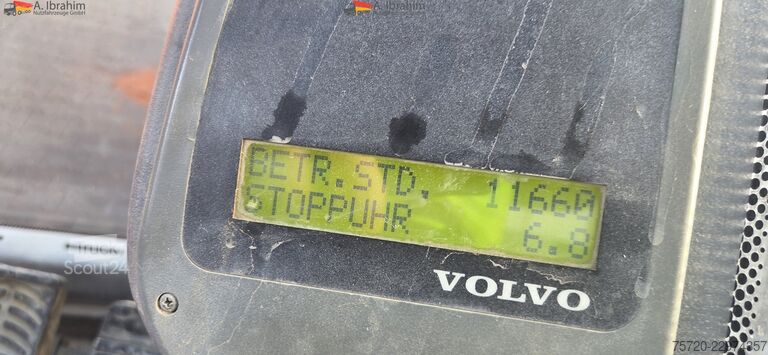 Pelle sur pneus Volvo EW160 Schnellwechsler 2xLöffel Straßenzulassung