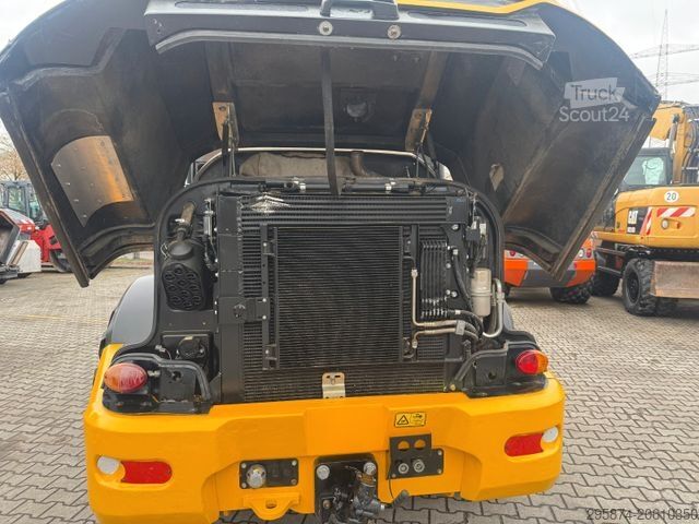 Radlader JCB TM320S Teleskopradlader SW