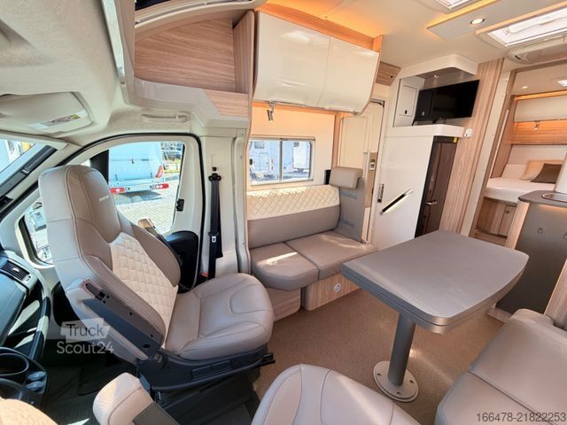 Half-integraal camper BÜRSTNER Ixeo T 736 *Queensbett-Face2Face-Automatik*