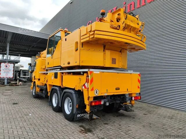 شاحنة رافعة Scania P340 6x4 Liebherr LTF 1035-3.1!