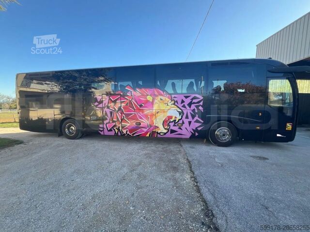 Car de tourisme IVECO Magelys