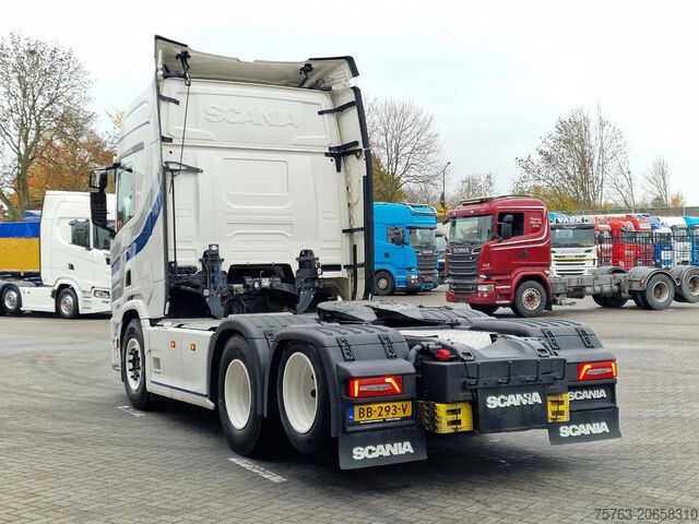 Standard-SZM Scania R560 Highline 6x2 - BUFFL - Retarder - Full air...