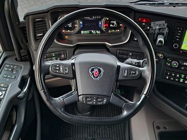 Standard-SZM Scania R560 Highline 6x2 - BUFFL - Retarder - Full air...