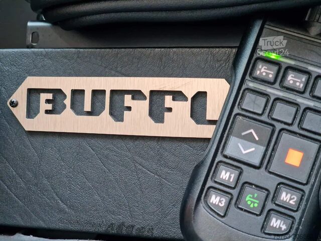 Standard-SZM Scania R560 Highline 6x2 - BUFFL - Retarder - Full air...