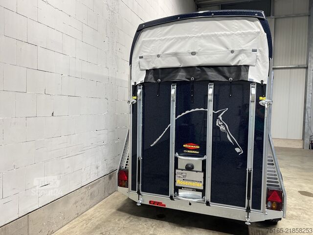 Remorcă pentru transport cai Böckmann Comfort Neu Pferdeanhänger