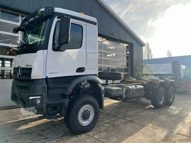 Chassis met cabine Mercedes-Benz Arocs 3340 A 6x6 Chassis Cabin