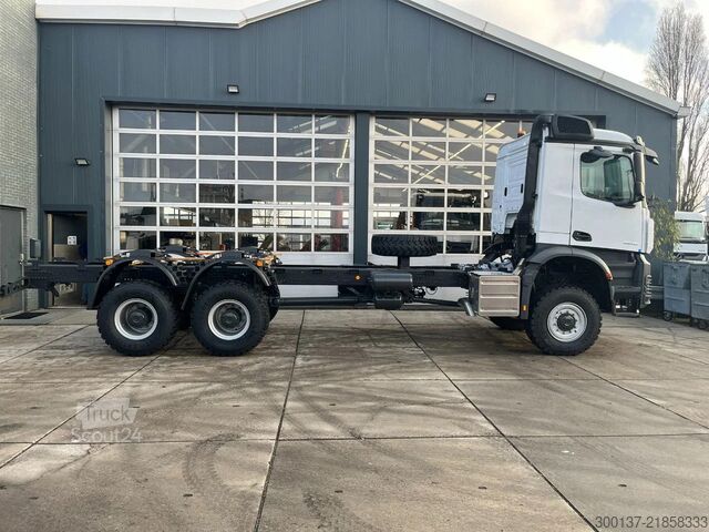 Chassis met cabine Mercedes-Benz Arocs 3340 A 6x6 Chassis Cabin