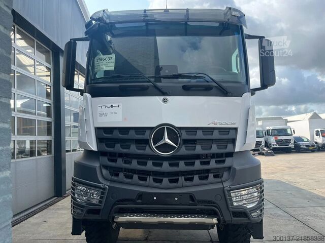 Брезент Mercedes-Benz Arocs 3340 A 6x6 Cargo Truck