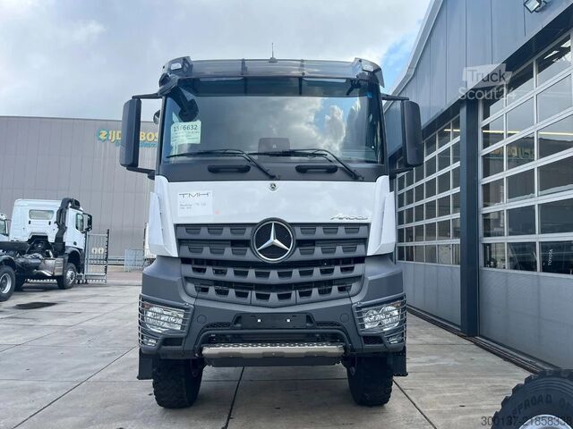 Брезент Mercedes-Benz Arocs 3340 A 6x6 Cargo Truck