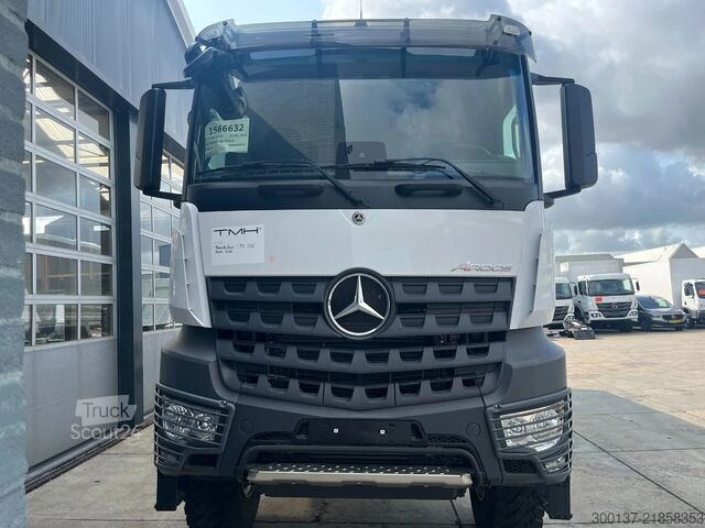 Брезент Mercedes-Benz Arocs 3340 A 6x6 Cargo Truck
