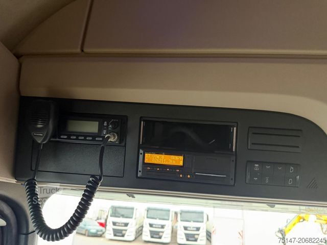 Standart çekici ünitesi MERCEDES-BENZ 1842 Actros Retarder Nebenantrieb ACC