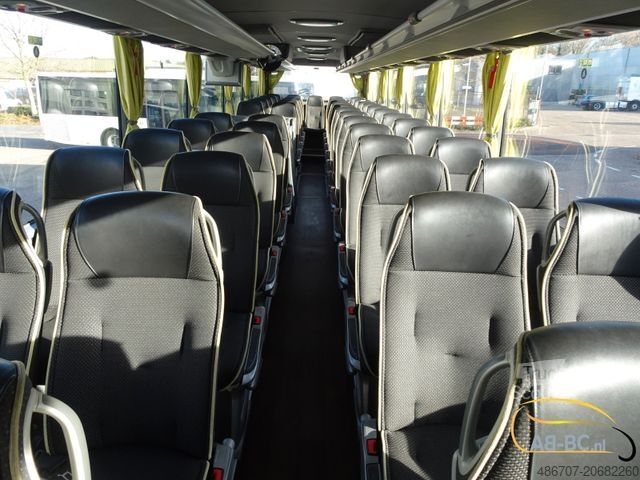 Diaľkový autobus MERCEDES-BENZ Tourismo RHD-M - 51 Sitze EURO 6