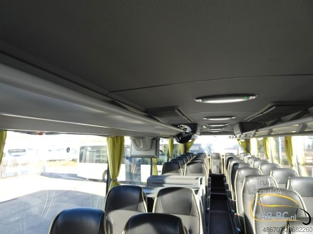 Diaľkový autobus MERCEDES-BENZ Tourismo RHD-M - 51 Sitze EURO 6