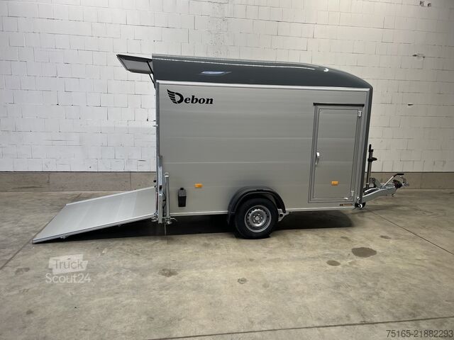 Reboque baú Cheval Liberte Debon C400 Roadster Kofferanhänger