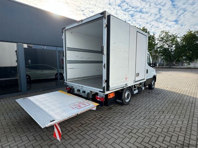Fourgon isotherme frigorifique IVECO Daily 35S13 Tiefkühlkoffer mit LBW *Automatik*
