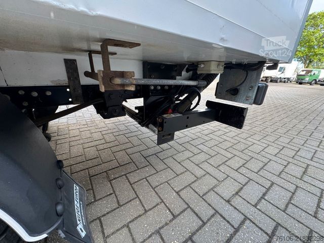 Fourgon isotherme frigorifique IVECO Daily 35S13 Tiefkühlkoffer mit LBW *Automatik*