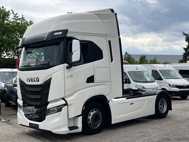 Trattore stradale standard IVECO S-WAY AS440S48 ACC Intarder Klima Aerokit 2xTank