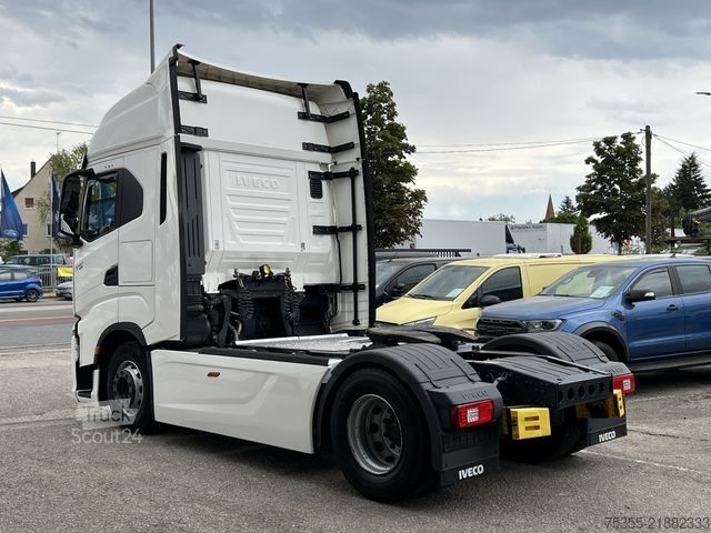 Trattore stradale standard IVECO S-WAY AS440S48 ACC Intarder Klima Aerokit 2xTank