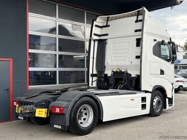 Trattore stradale standard IVECO S-WAY AS440S48 ACC Intarder Klima Aerokit 2xTank